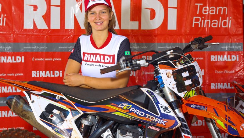 Maiara Basso vence corrida da MXF em noite perfeita de estreia na equipe  Honda Racing no Brasileiro de Motocross
