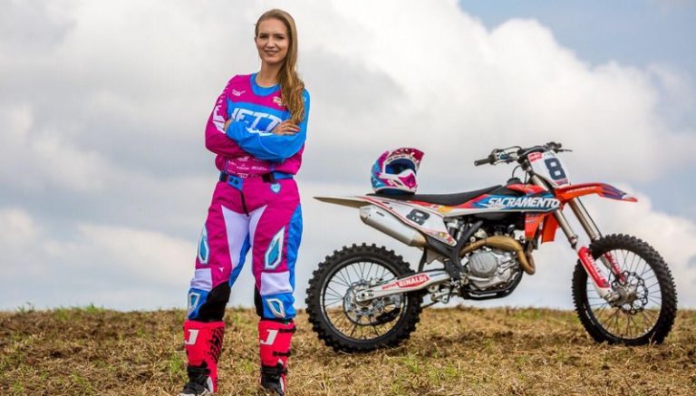 Maiara Basso é premiada com o Guidão de Ouro