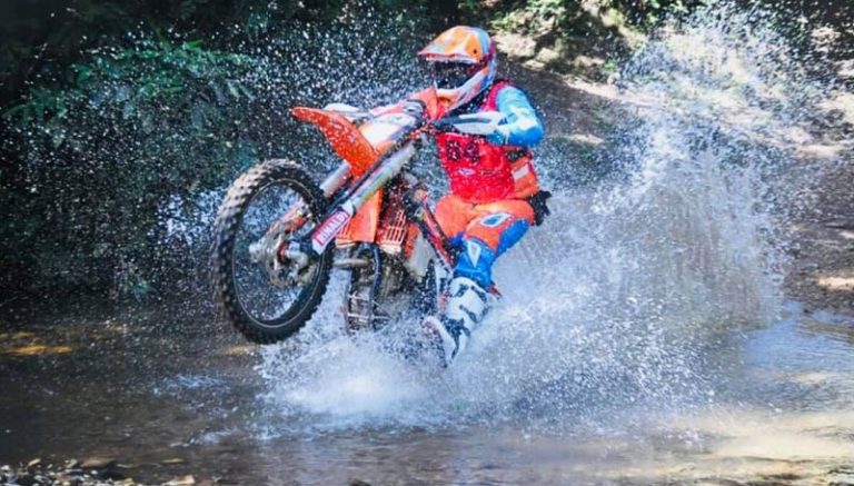 Emerson Loth vence abertura do Paranaense de Enduro de Regularidade 2019