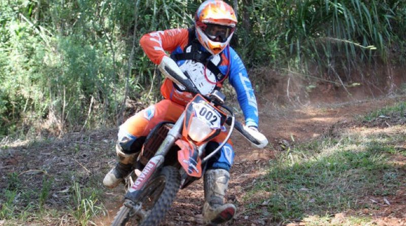 Emerson Loth sai na frente na disputa do Paranaense de Enduro