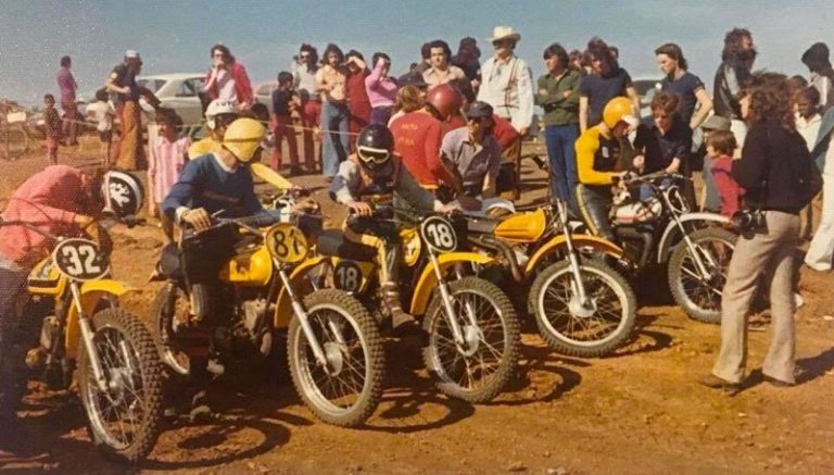 celebrar o estilo raizMOTOCROSS