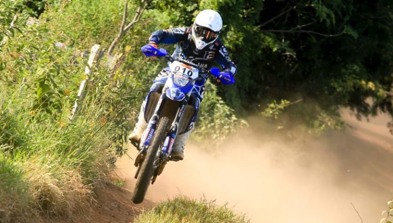 Bruno Leles leva o título de 2019 entre as motocicletas (Luciano Santos/SiGCom)