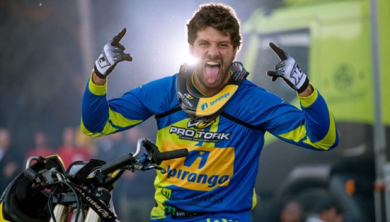 Fred Kyrillos leva o melhor do motocross estilo livre a Tremembé (SP)