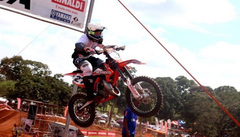 Rafael Becker disputa segunda etapa do Catarinense de Motocross
