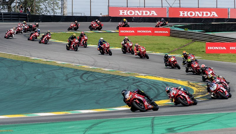 Guilherme “Foguetinho”, da Honda Jr Cup, bate recorde na pista de Interlagos