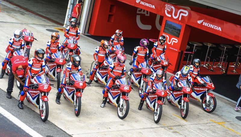 Autódromo de Interlagos recebe corrida de motos e show