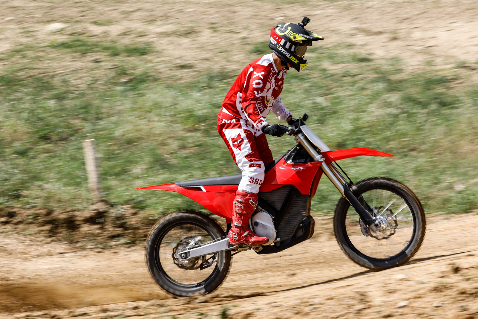 Vídeo Motocross: Stark Varg, a moto elétrica revolucionária? - Offroadmoto