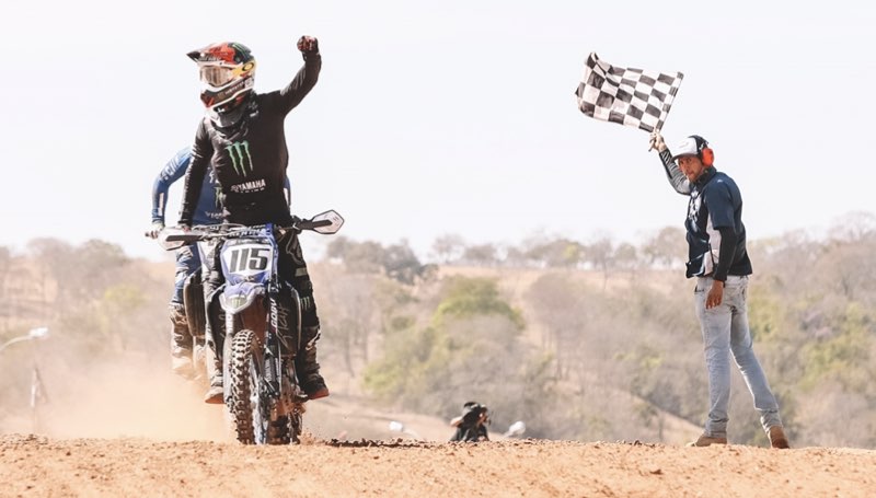 Carlos Campano estreia com pódio no Espanhol de Motocross 2023