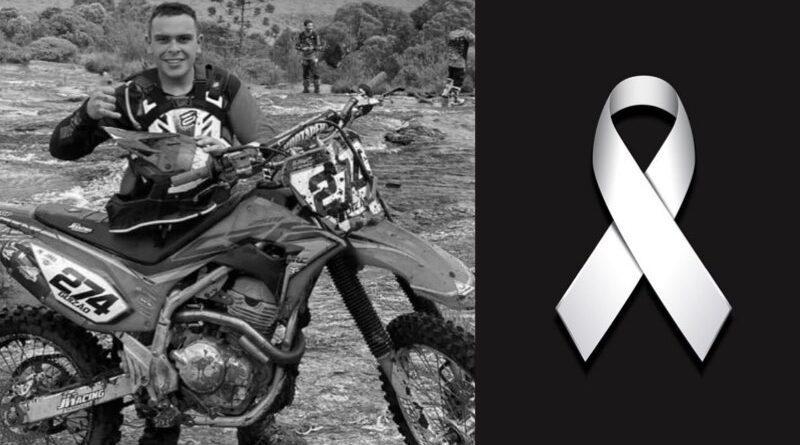 Jovem morre ao cair de motocicleta em trilha no Norte Catarinense