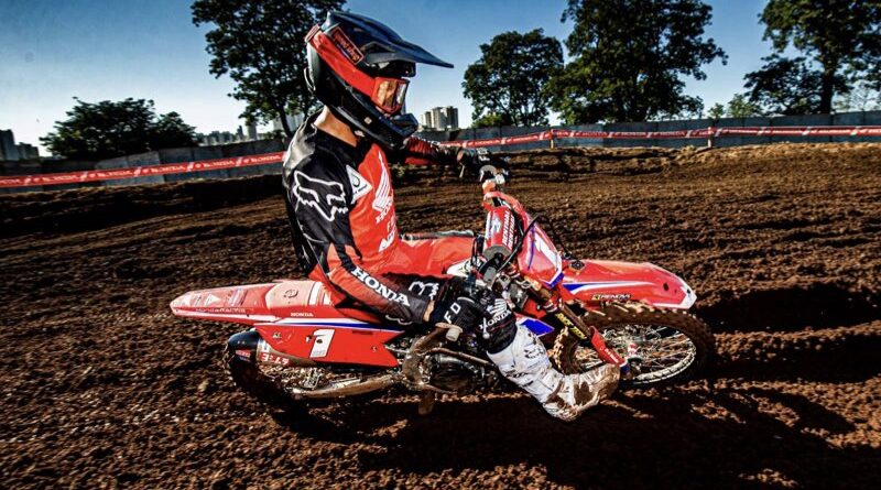 Brasileiro de Motocross 2023 - 3ª etapa Corrida da Elite MX no Festival  Interlagos em São Paulo 