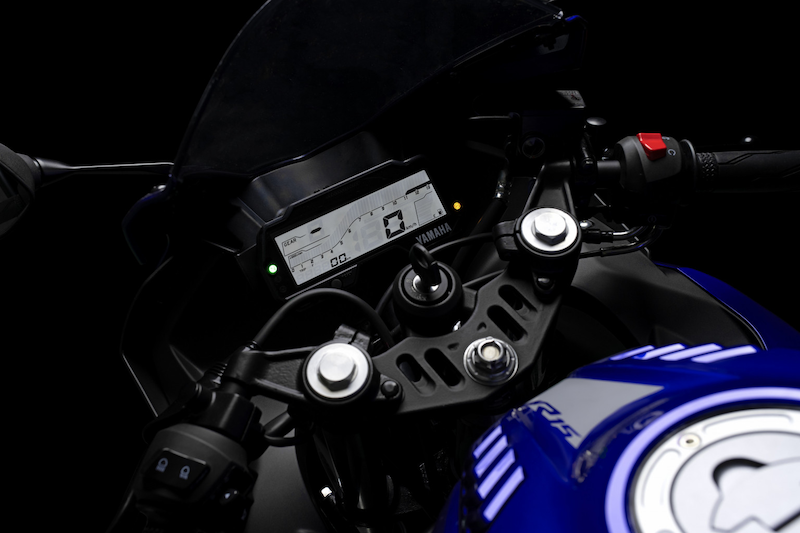 Nova Yamaha YZF-R15 da corrida para a correria – MOTOMUNDO