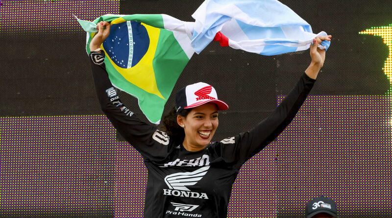 Bárbara Neves, da Honda Racing, é campeã do Enduro del Verano 2025