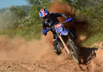 Rinaldi abre temporada do Brasileiro de Enduro com vitória na geral Elite, em Itajaí/SC