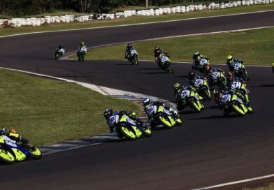 Yamaha R15 BLU CRU América Latina 2026 volta a Interlagos para a quarta etapa