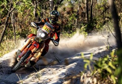 Bruno Crivilin, da Honda Racing, vence etapa e assume liderança das motos no Sertões 2026