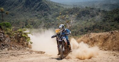 De Ténéré 700, Ricardo “Bob” Martins finaliza etapa no Top5 geral do Sertões 2026