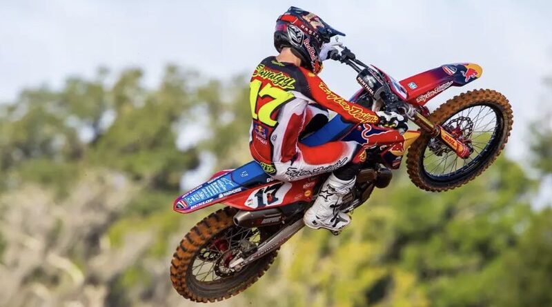 AMA SUPERCROSS: Joey Savatgy na Troy Lee Designs Red Bull Ducati Factory Racing